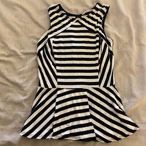 2/$20 ✨Stripped peplum top size medium